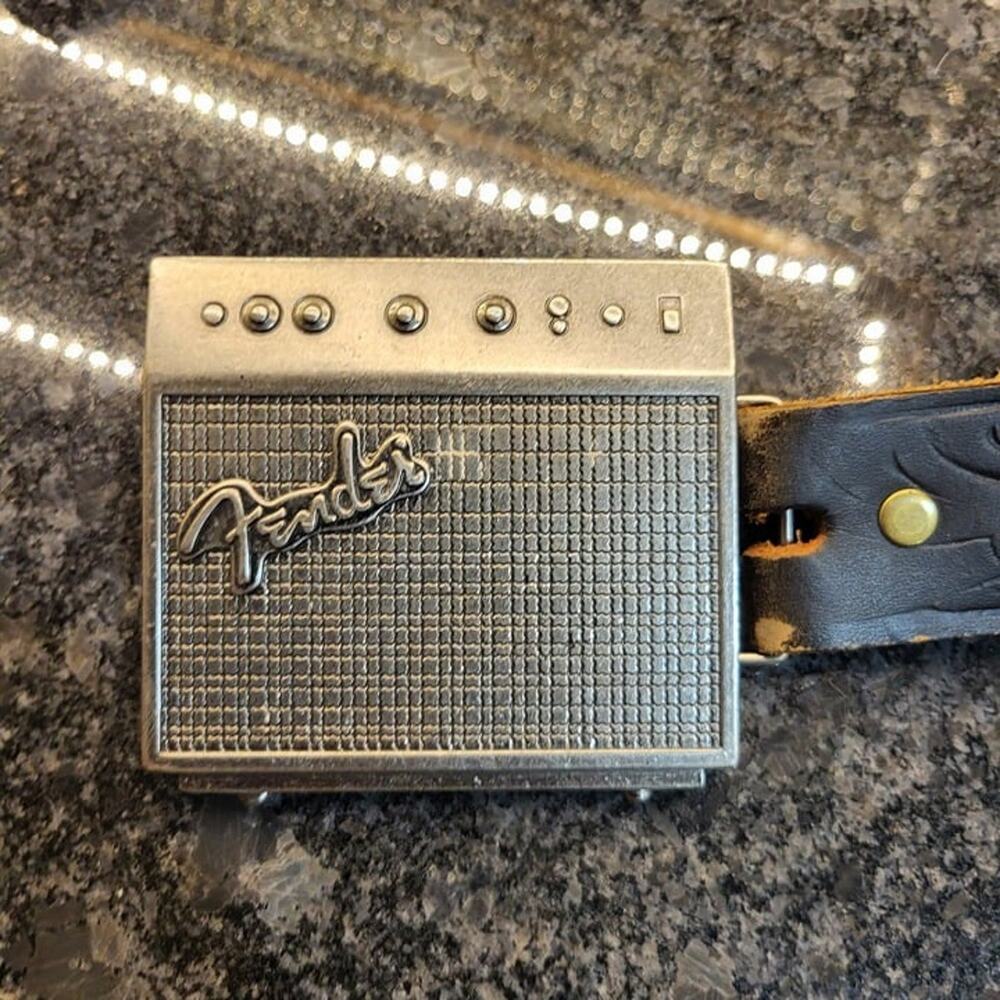 FENDER AMP MENS BELT BUCKLE AMPLIFIER GUITAR 3.5”x 3.25